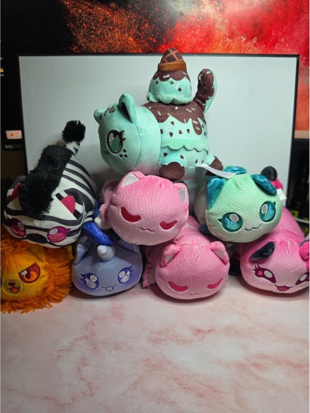 Aphmau MeeMeows Mystery Plush Lof of 8 Ice Cream Safari Mystreet Cats